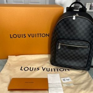 Mens Louis Vuitton JOSH NV D. GRAP.  Backpack.